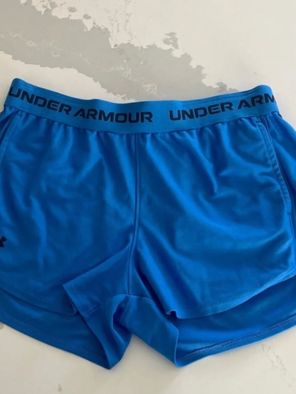 Under Armour Women's Blue Performance Shorts Size Small - Picture 1 of 4